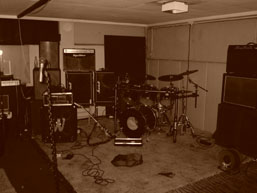 Just Desspo`s empty rehearselroom..!!